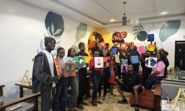 Jos Paint ‘N’ Sip